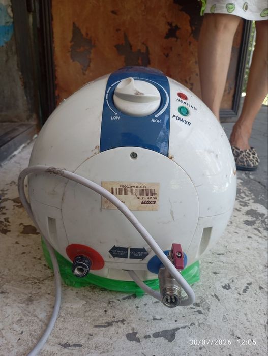 Ariston 10 litr..