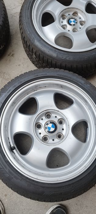 BMW Style 90 (17") с отлични зимни гуми DOT 2023