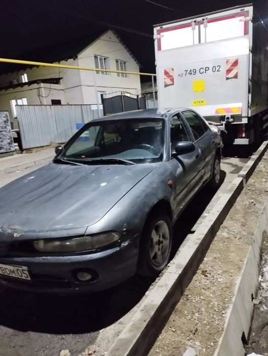 Митсубиси галант