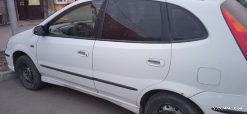 Продам Ниссан Тино