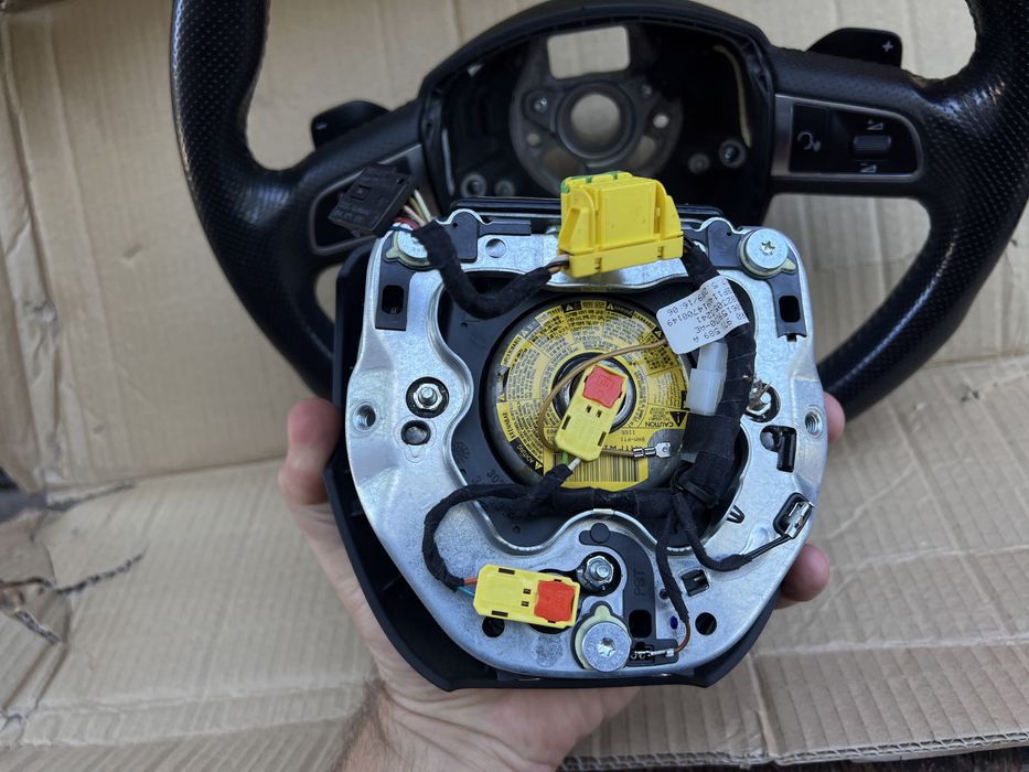 Перфектен волан с пера от Ауди А5 Кю5 Audi A5 Q5