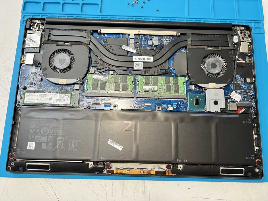 реновиран Mobile Workstation Dell Precision 5510 15.6" i7-6820HQ 16GB 256GB клас Б с Гаранция