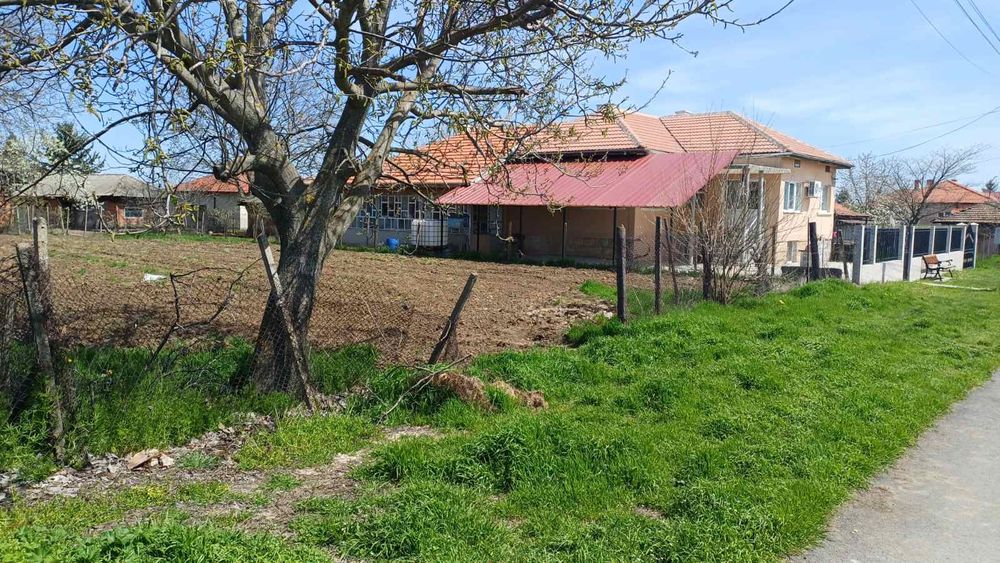 Продава парцел в с. Смирненски
Парцел с площ 650 кв.м, разположен на тихо и спокойно място в с. Смирненски. Подходящ за строеж на къща или ви