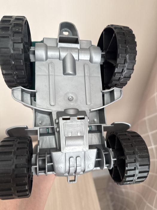 Трактор из прочного пластика 22 см размер