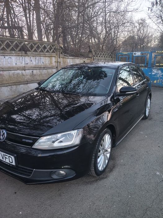 Vând vw Jetta 1.4 hybrid