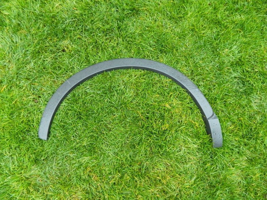 Bandou roata aripa dreapta spate Audi Q3 model 2011-2014 cod 8U0853818