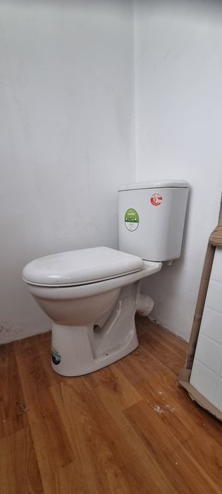 Продам унитаз б/у