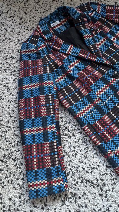 Нов дамски блейзър размер XL