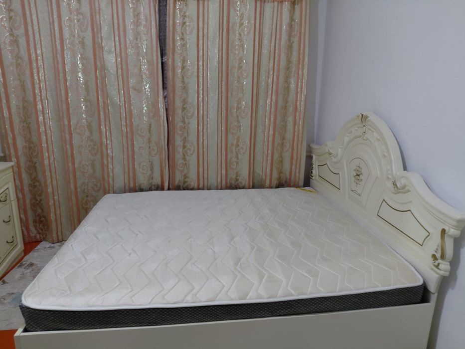 Спальный кровать