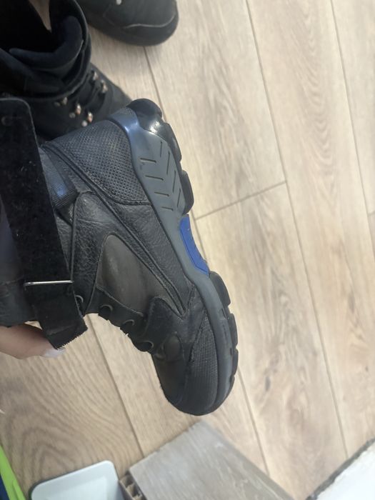 Продаю зимние ботинки для мальчиков