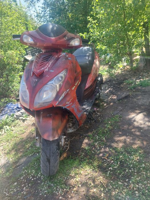 Продам скутор за 50 тысяч срочно