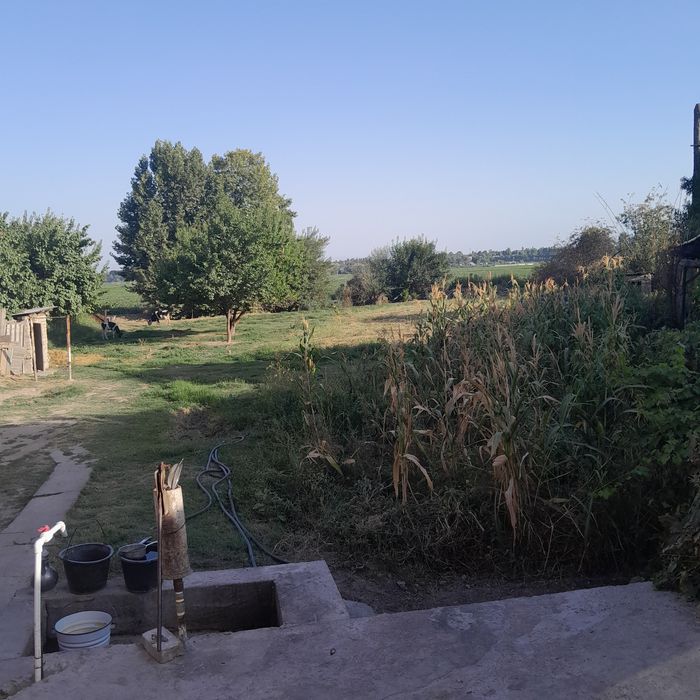 Uy sotiladi 4 xona Kuchlukda