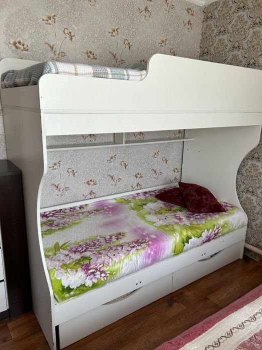 Двухъярусная кровать детская