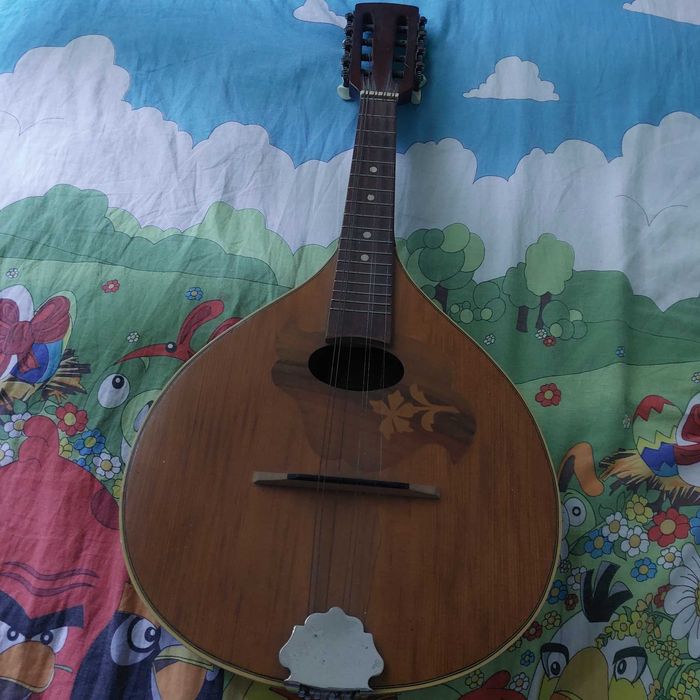 ora Reghin Bowlback Mandolin - Made in Romania. Original label inside. Good condition, needs new strings.