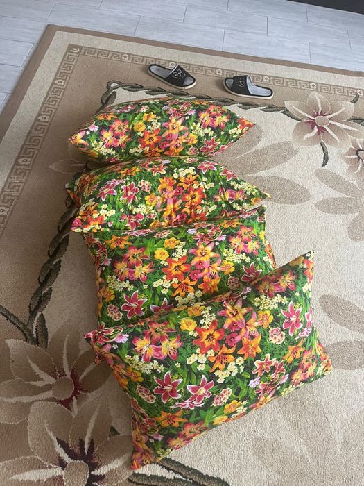Продам подушки новые