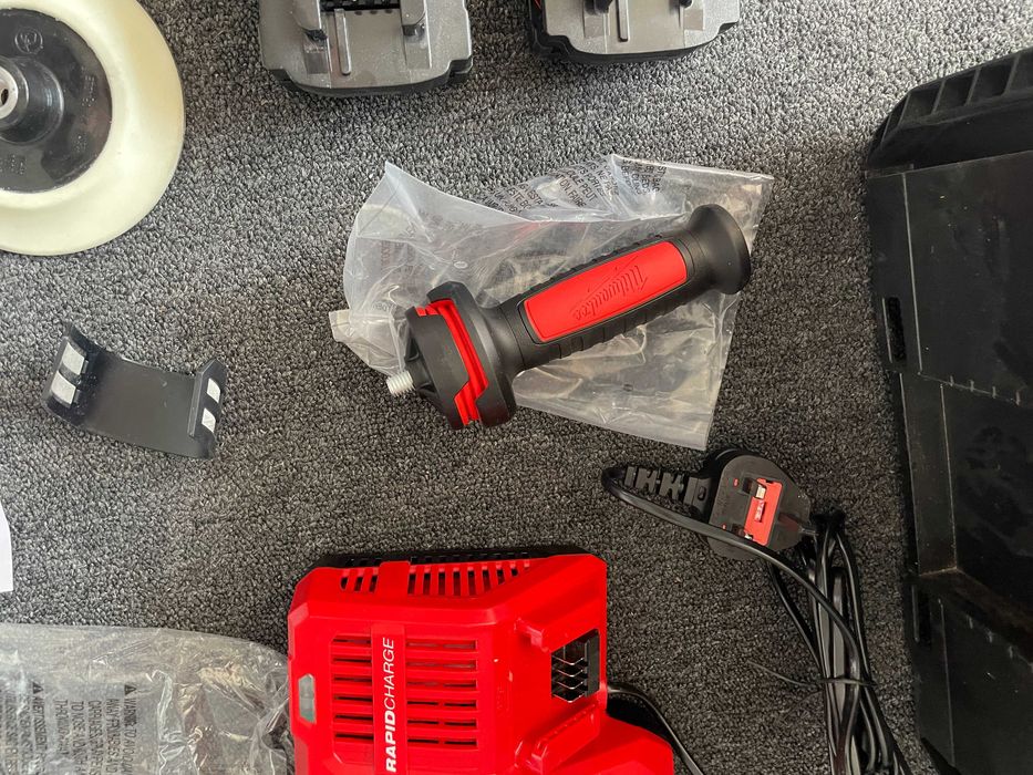 MILWAUKEE Акумулаторна полираща машина M18FAP180-502X 493345 MILWAUKEE