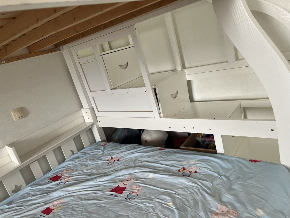 Продам двухъярусную кровати