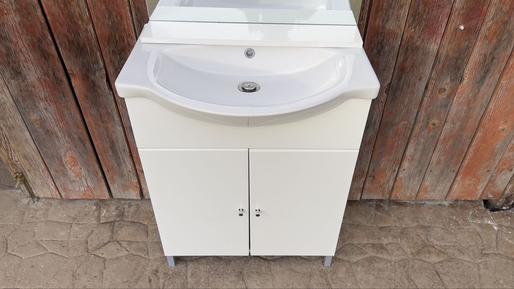 Lavoar Ghiuveta Baie Masca dulap Oglinda