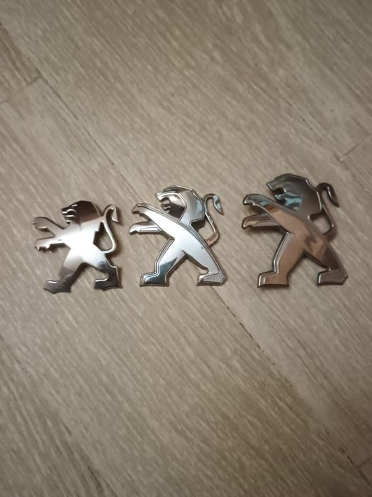 Emblema + Senzori parcare Peugeot .