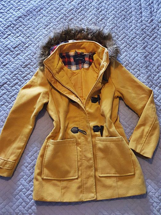 Уникално жълто палто