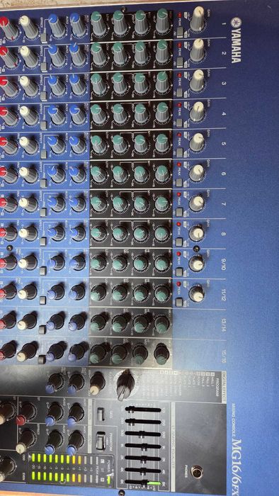 Yamaha MG16/6FX consola de mixaj