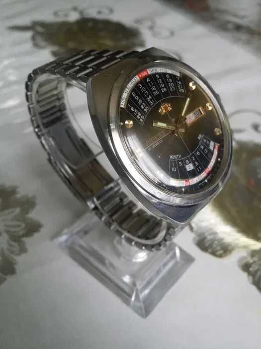 Продам часы-ОРИЕНТ