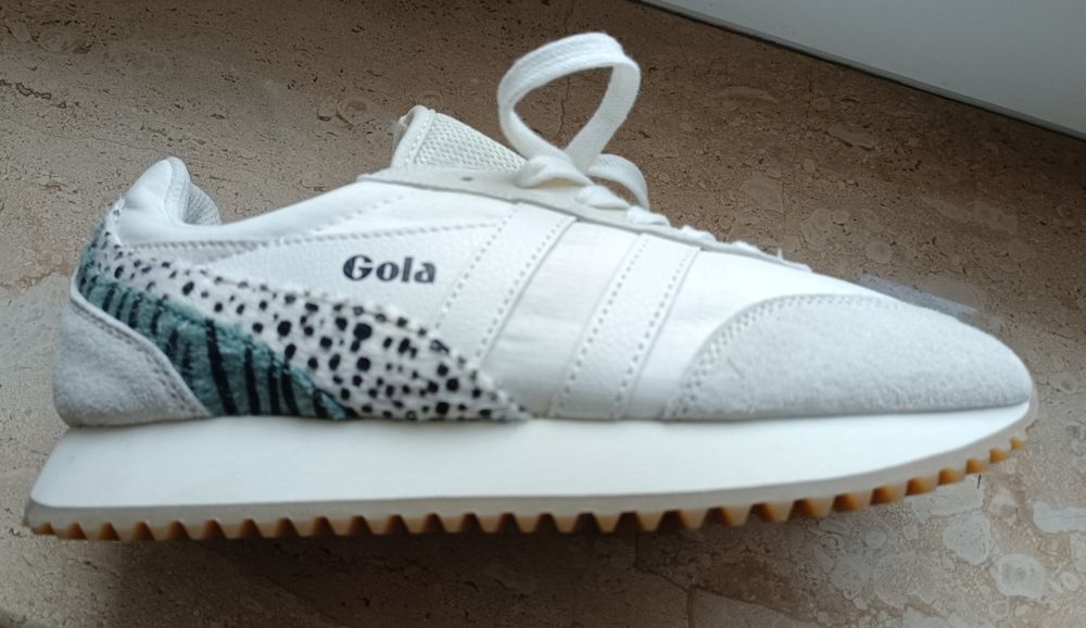 Vând pantofi sport noi Gola