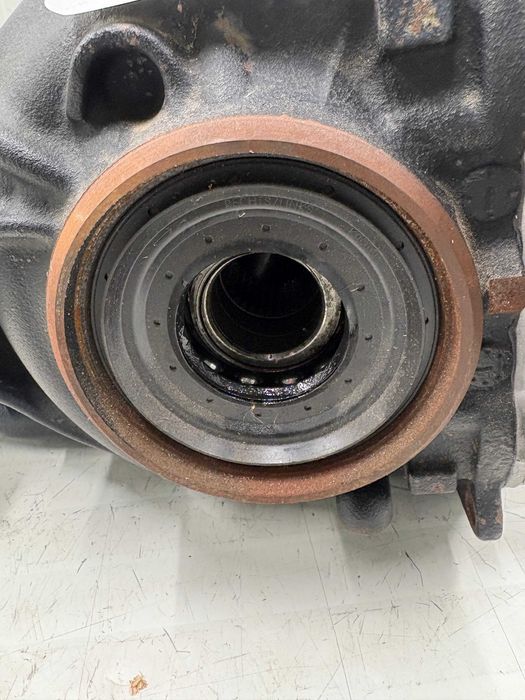 Заден диференциал БМВ Г20 Г21 Г22 Г23 Г26 Дизел Пр.число 2.56