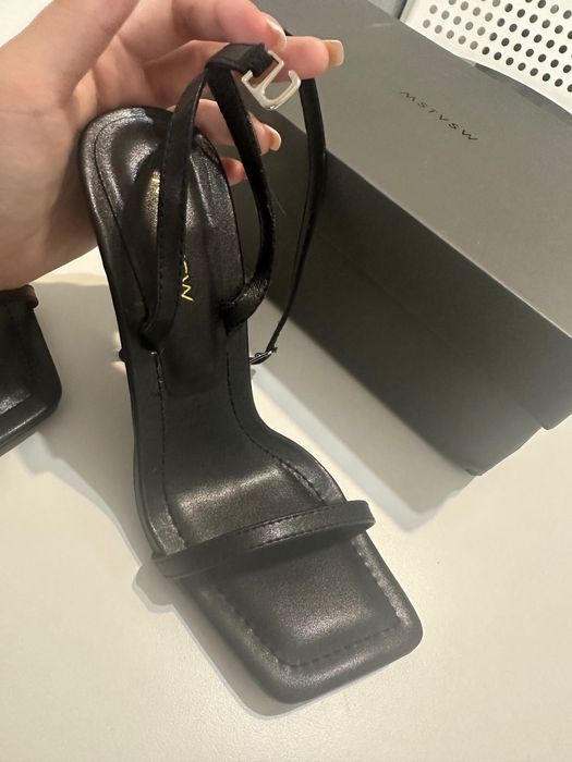 Продам босоножки трендовые