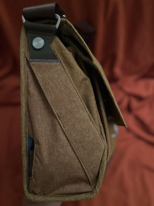 Geanta fotoechipament/laptop Peak Design Everyday Messenger BROWN