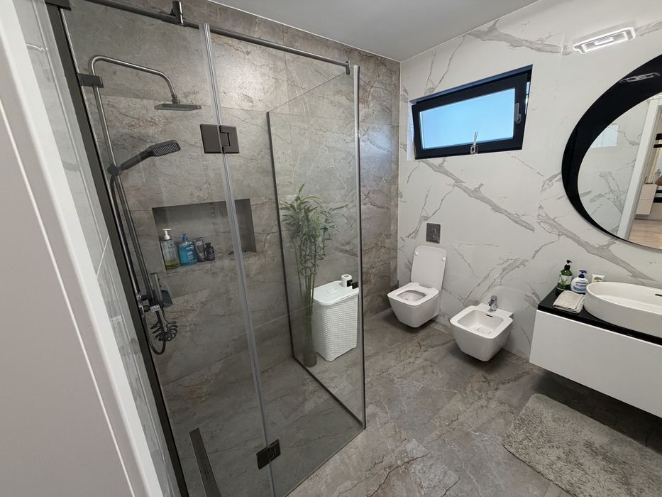 Vand casa/vila premium in Stefanestii Noi, cartier Bratieni