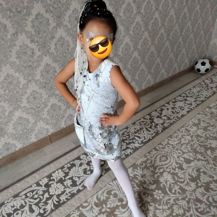 Продам  белое  платье