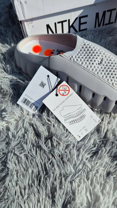 Slapi Nike Mind 001 Silver Gray 42.5