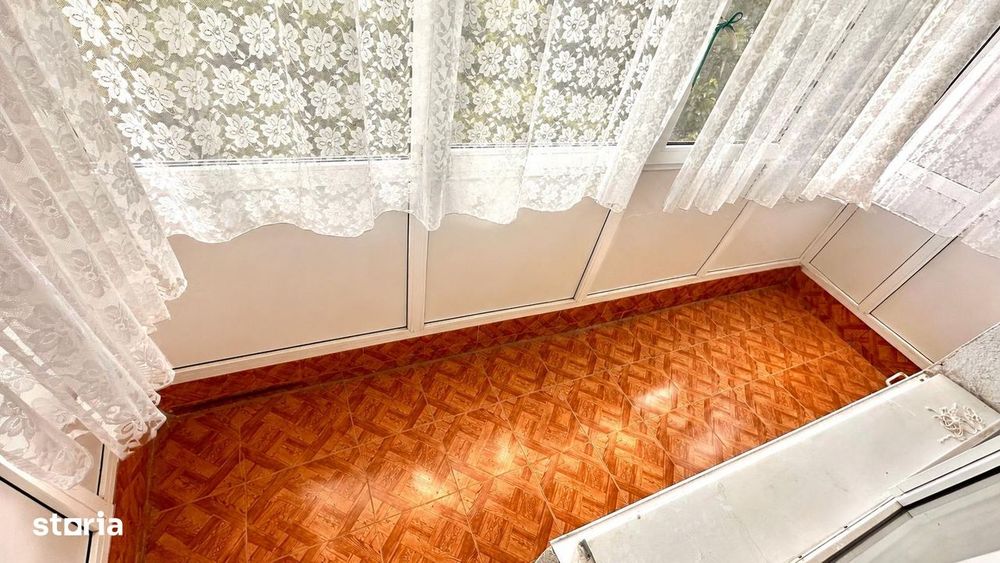 Apartament 3 camere semidecomandat,  Aleea Parcului, Bacău