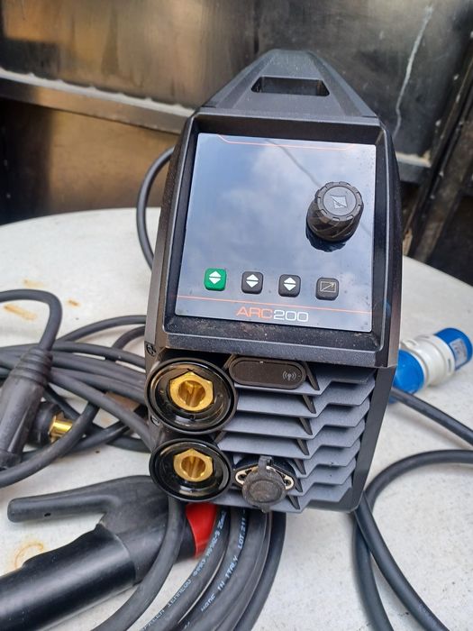 Invertor de sudura JASIC  ITALIA ARC 200  nou , 0 km