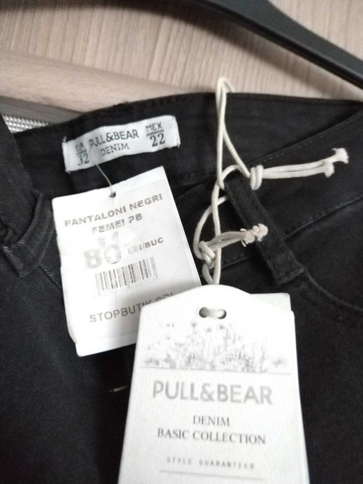 vand pantaloni noi de fete, mar. 32, de la Pull and Bear