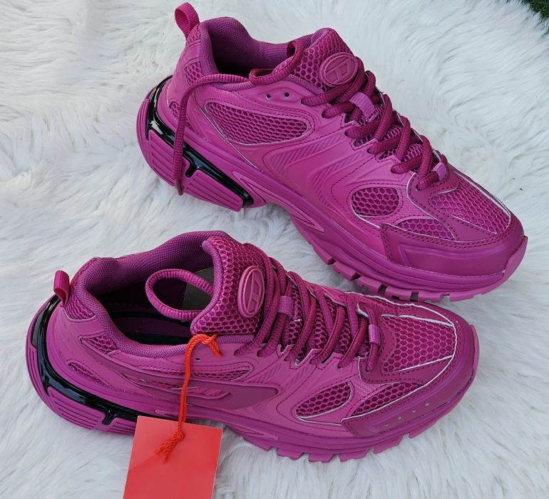 Diesel оригинални дамски сникърси нов модел  37 номер