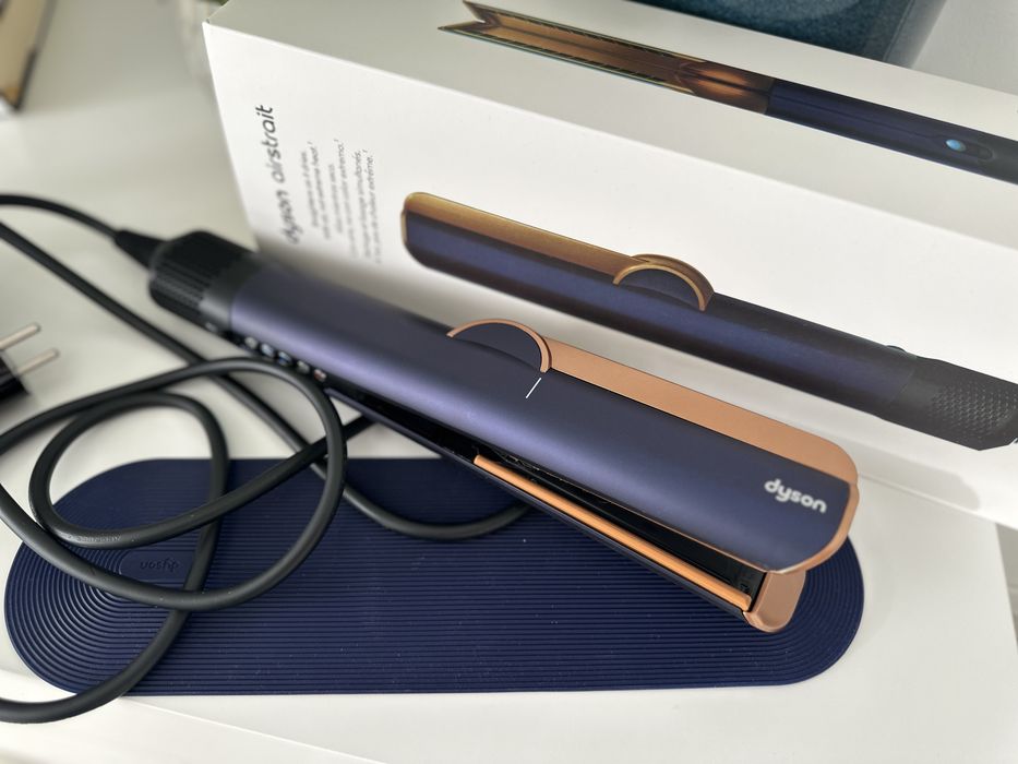 Dyson Airstrait Bleumarin