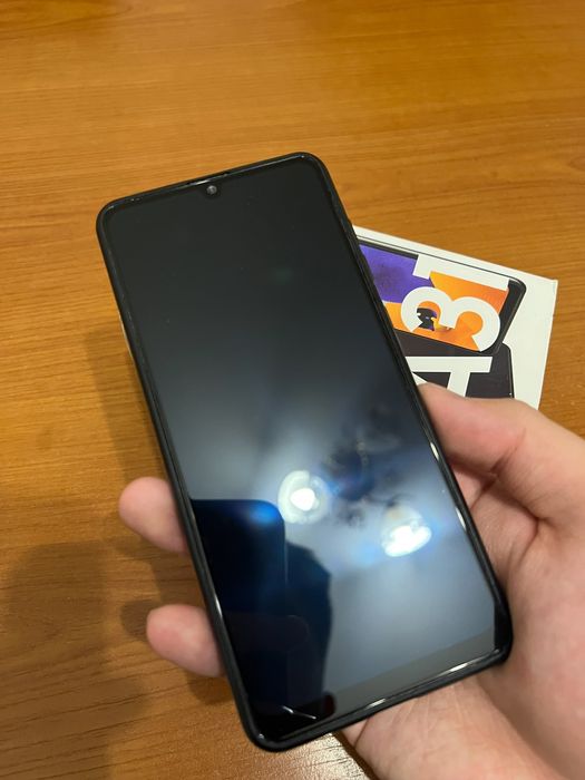 Samsung A31 почти новый телефон