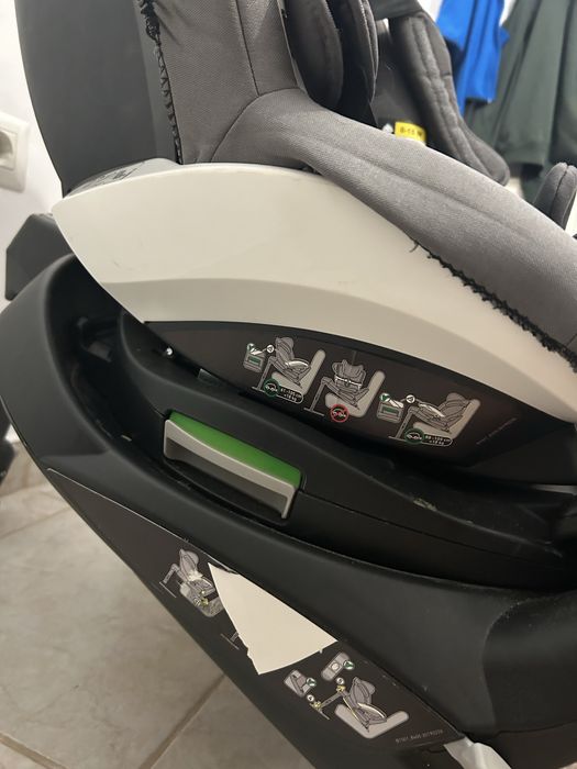 Scaun auto rotativ BeSafe Izi Turn isofix