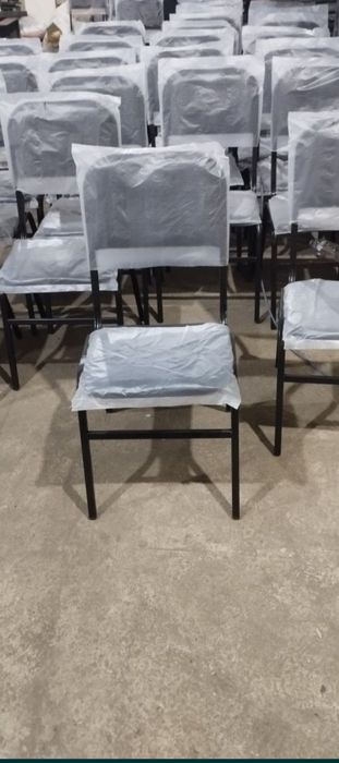 Turon stullar va uch oʻrindiqli stullar