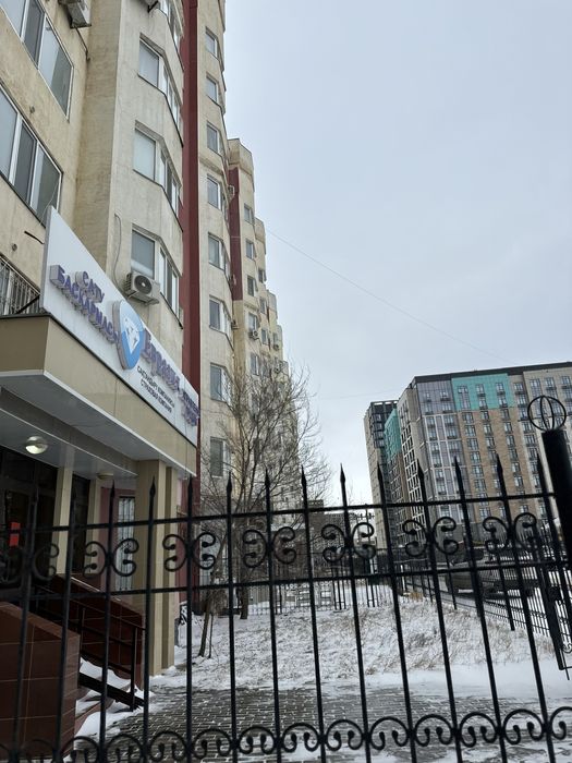 продается 4х к квартира