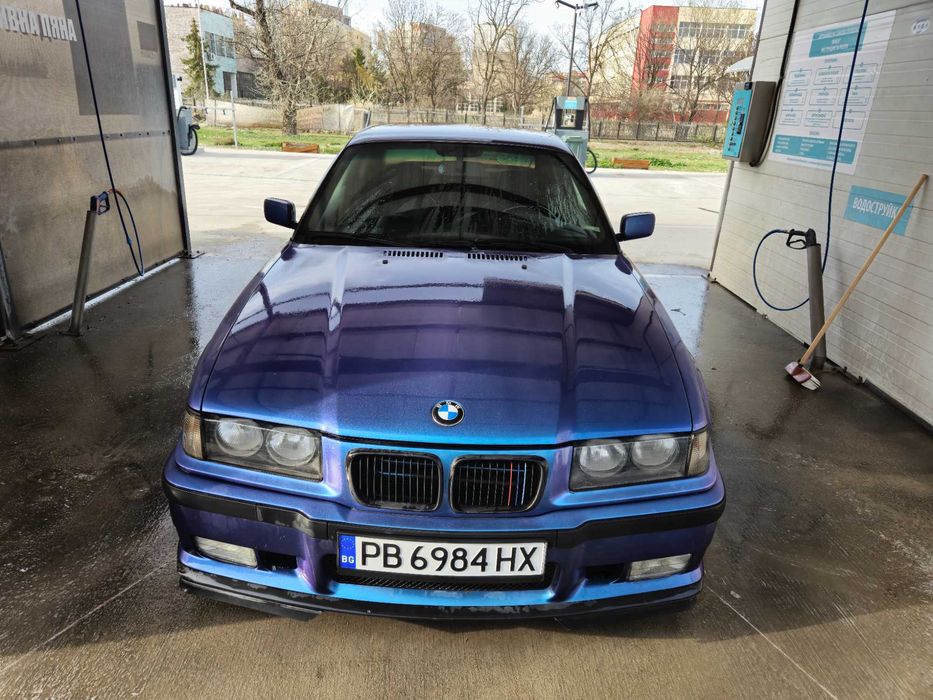 1996 BMW E36 318is