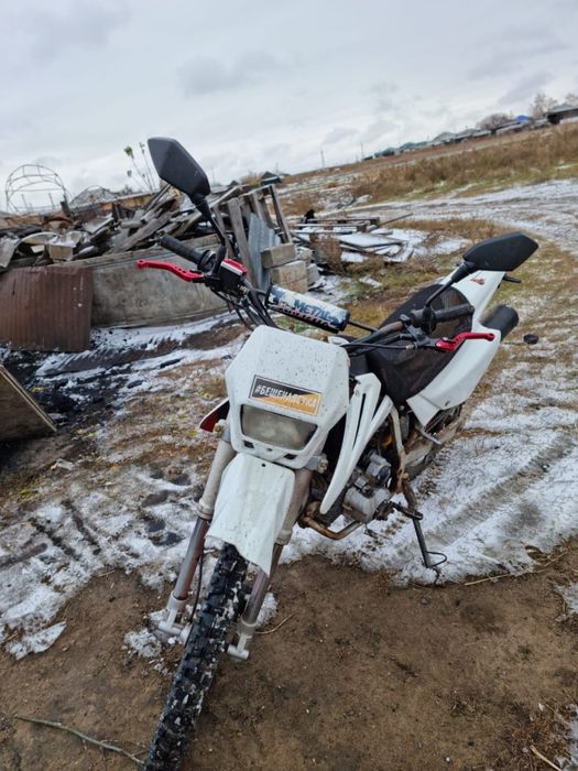 Продам мотоцикл Enduro 200