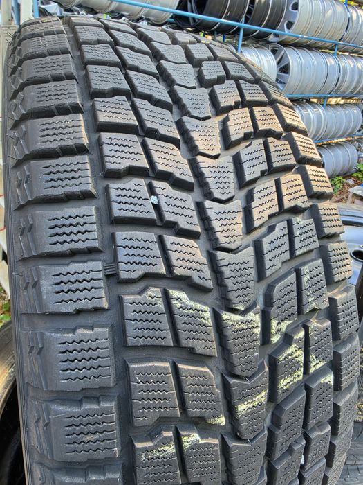 4 бр зимни 285/50/20 Dunlop