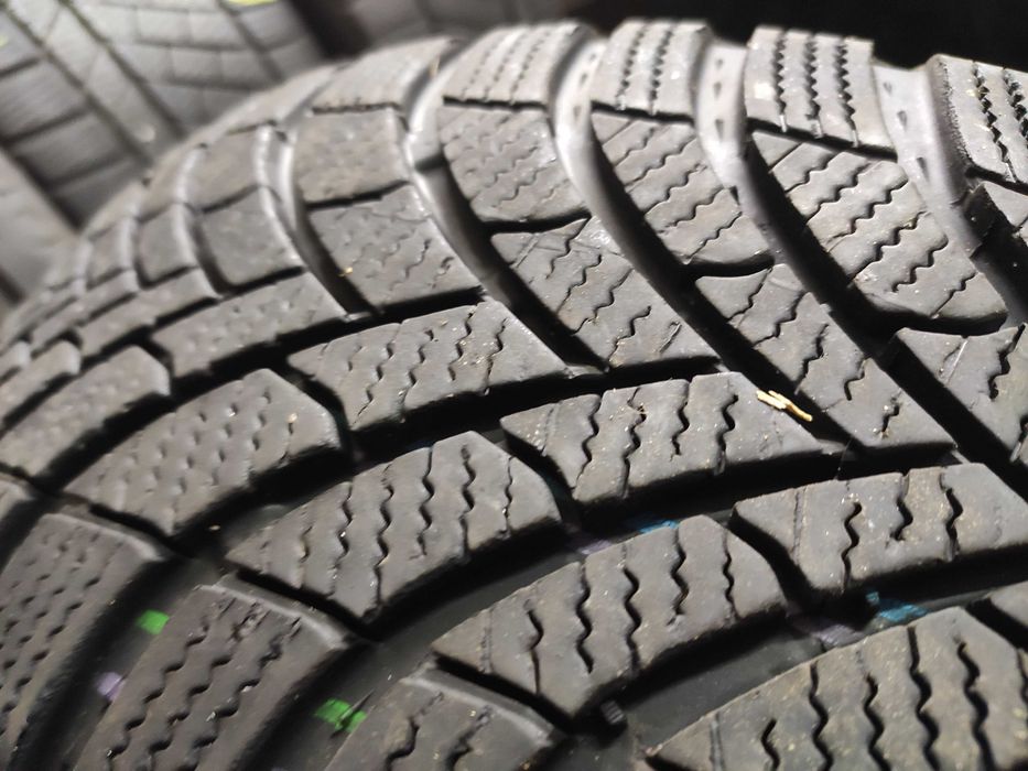 2бр Зимни гуми 205 60 16 - Semperit - DOT 23,24