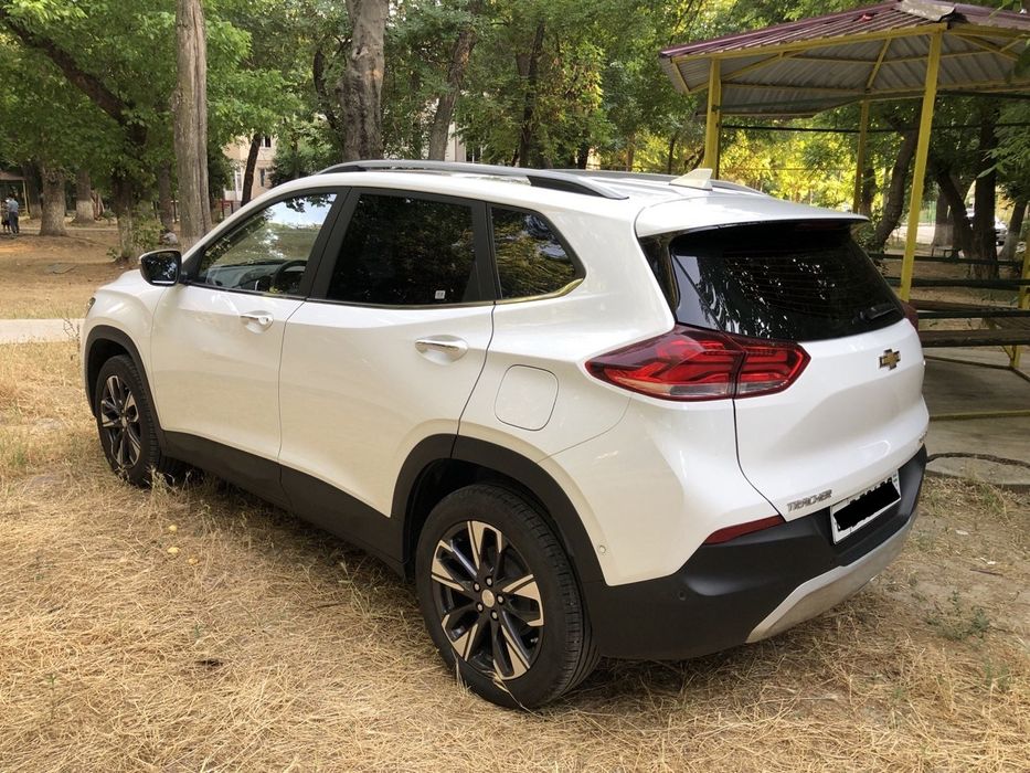 Трекер-2 2023, краска тоза, автомат коробка, 43000 км юрган вариантга