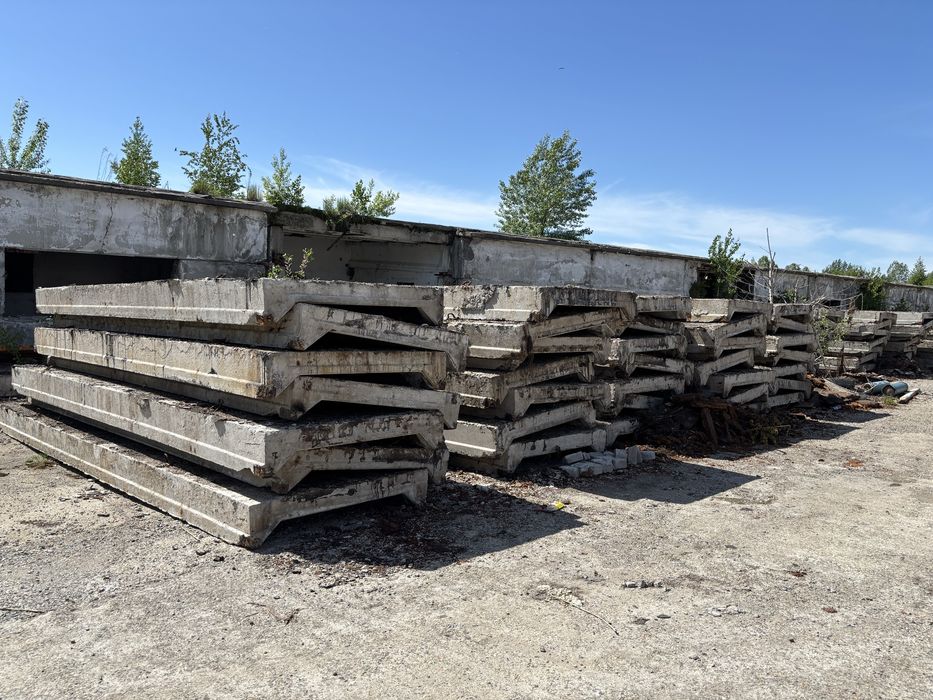 Стройматериалы в ассортименте от А до Я. Кирпич, плиты, балки ИТД