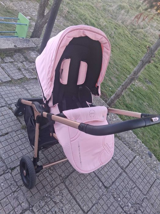 Бебешка количка Chipolino Infiniti