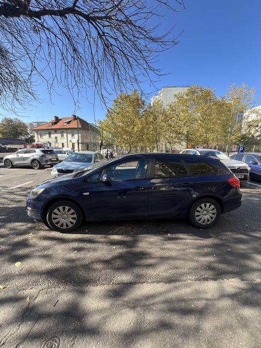 OPEL Astra 2013 — imagine 4
